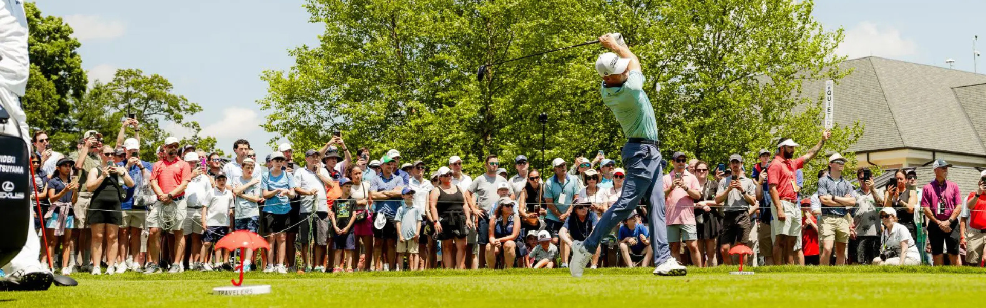 travelers golf tournament crowd 