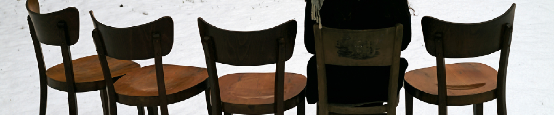Image vacant chairs in snow