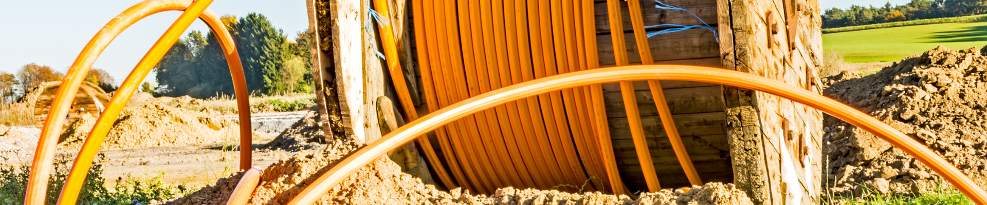 Broadband construction cable